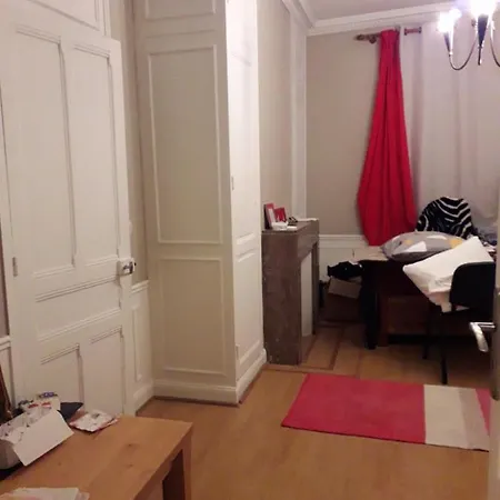 Chambre+Bureau Tres Calme Dans Appart Meuble Centre Ville Chalons E/C בית הארחה Châlons-en-Champagne